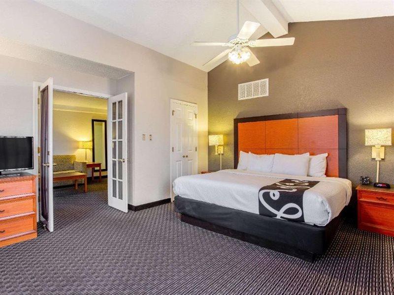 La Quinta Inn By Wyndham Champaign Ngoại thất bức ảnh