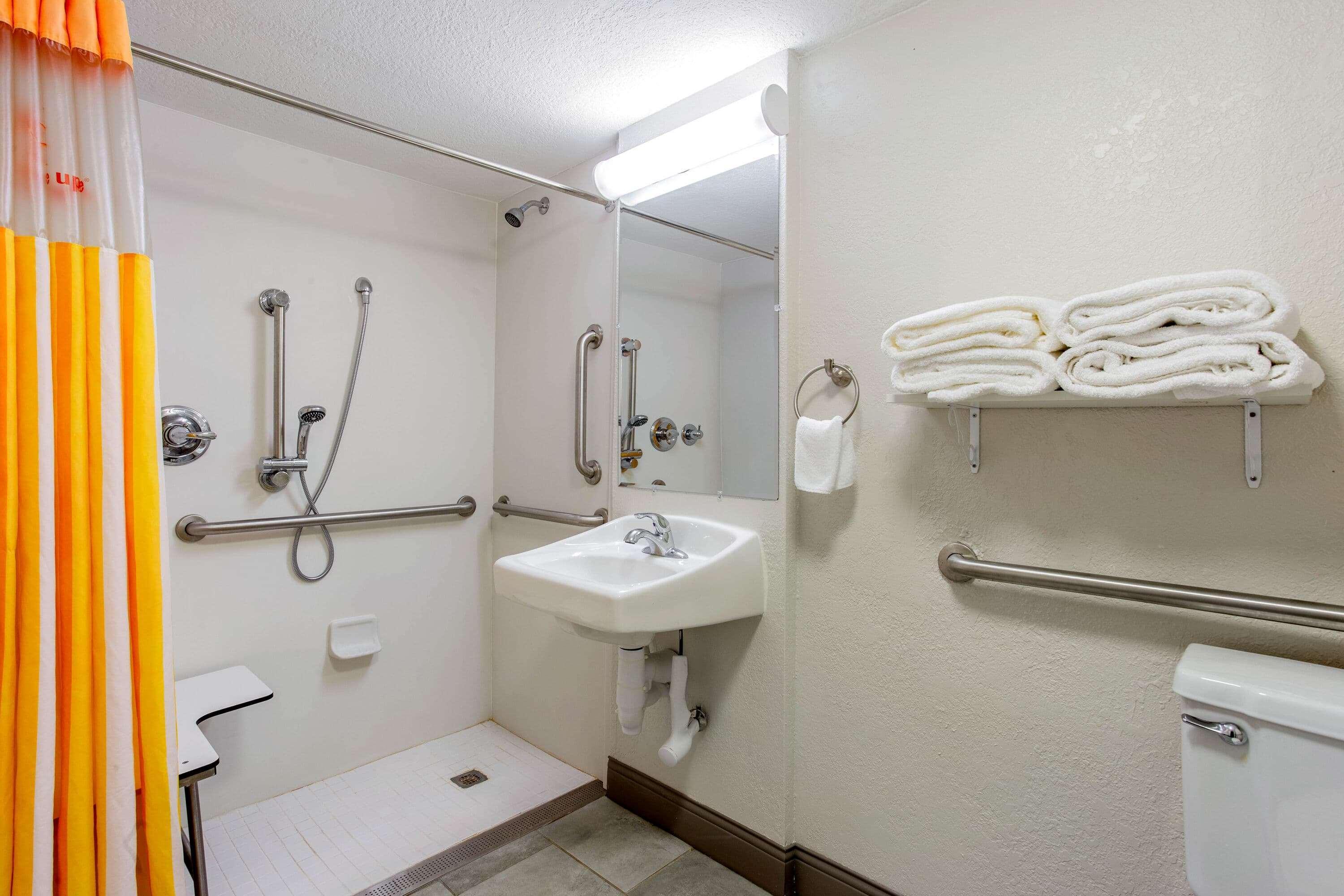La Quinta Inn By Wyndham Champaign Ngoại thất bức ảnh
