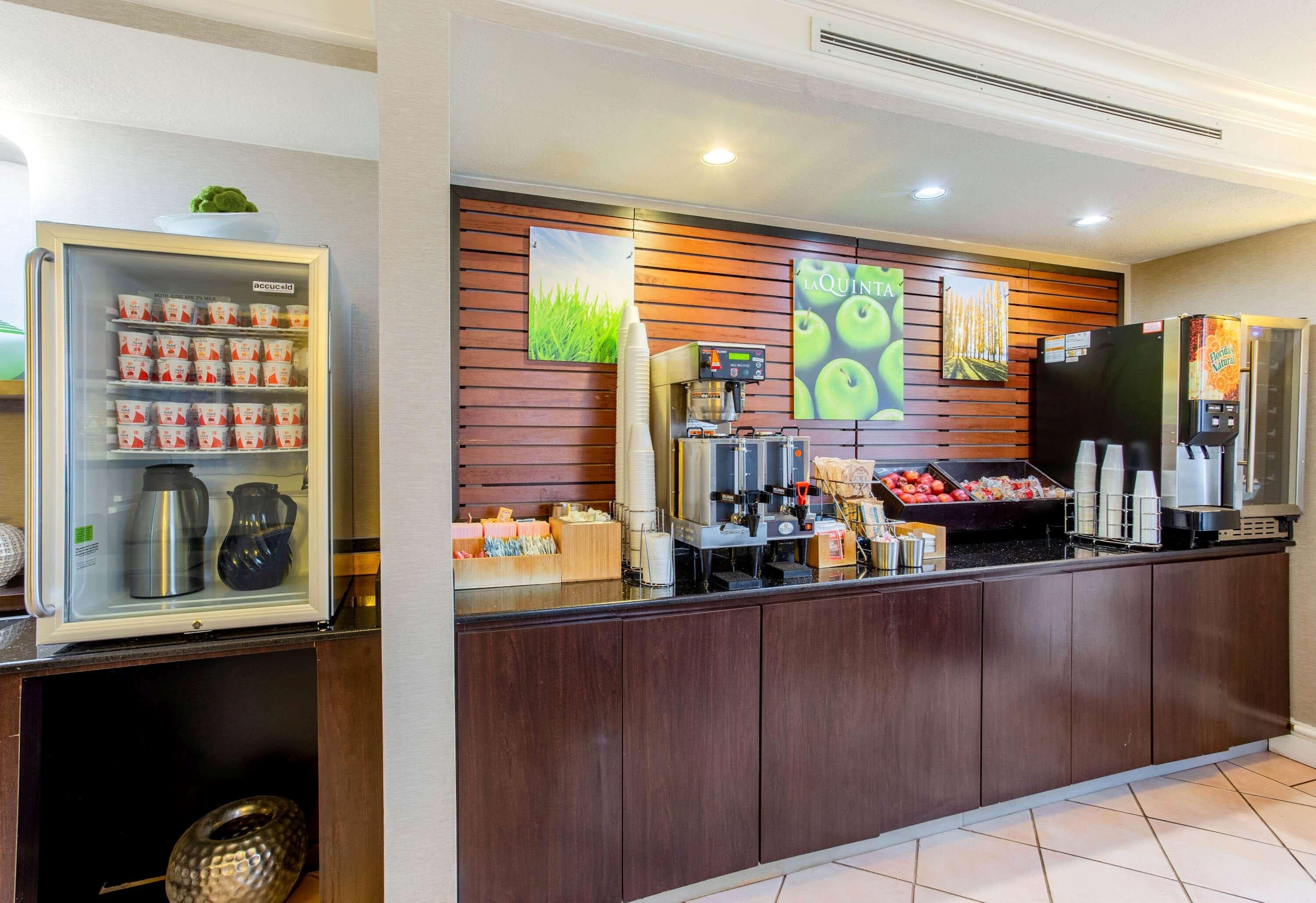 La Quinta Inn By Wyndham Champaign Ngoại thất bức ảnh