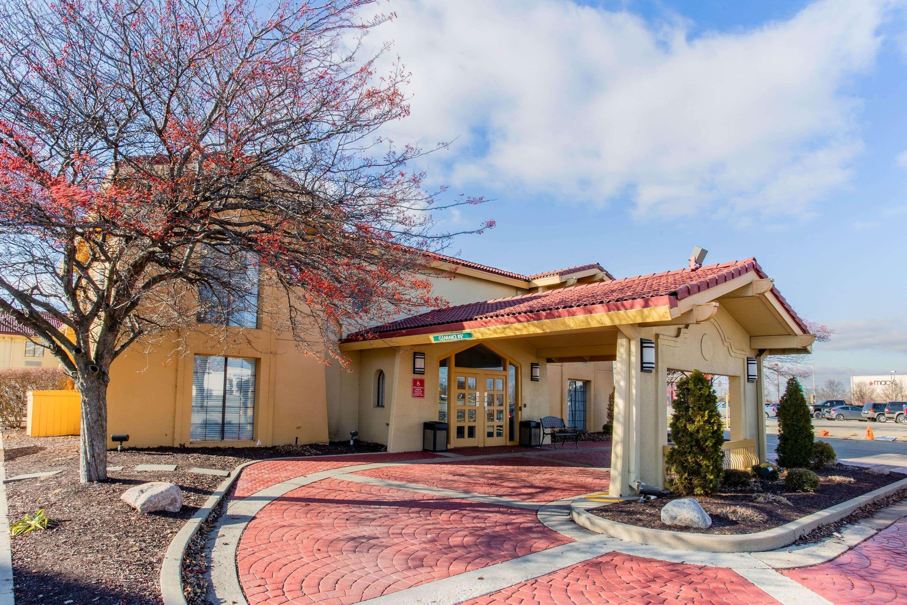 La Quinta Inn By Wyndham Champaign Ngoại thất bức ảnh